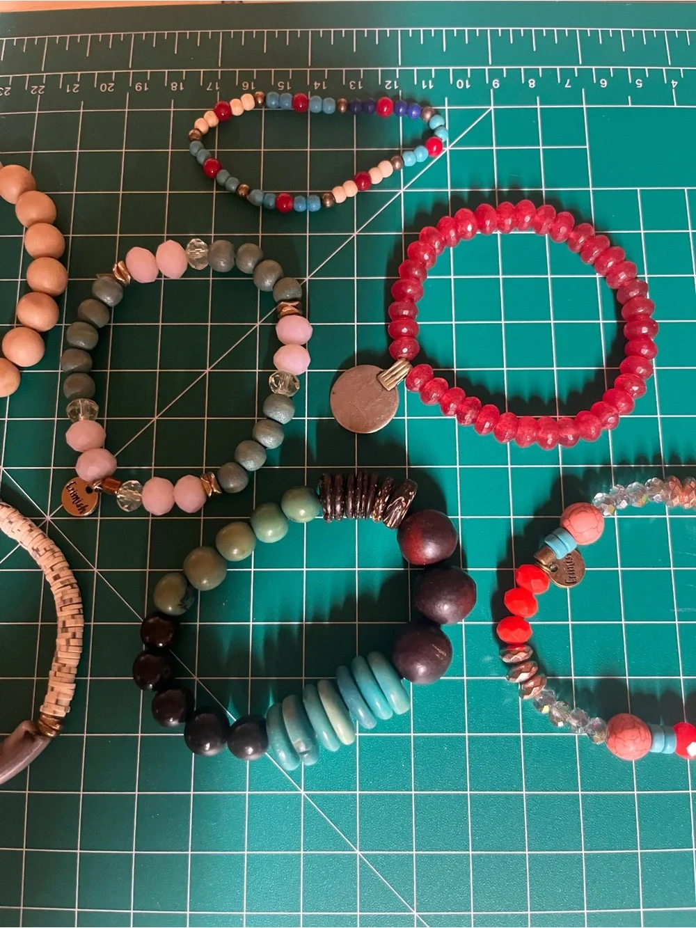 Lot of 9 Assorted Beaded Stretch Bracelets - Pink, Red, Tan, Aqua & Mixed Colors - Picture 4 of 6